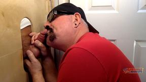”Gloryhole Deep Throat & Swallow”