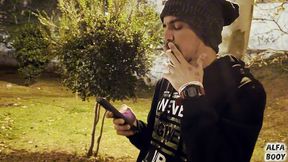 playboy deixou a esposa em casa pra vim dar na rua pro morador de rua