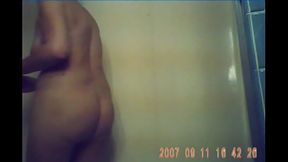 2011-11-20-Melissa Takes a Bath pt. 1a