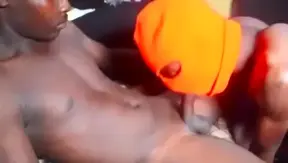 Strangers Hot Blowjob in Public – Wild Amateur Gay Encounters – XXXTales 18+