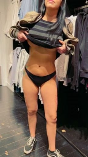 Public Flashing All Over Big City Ends With CUM $HOT