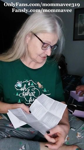 Hot Mature Playing With Her New Toy!
