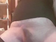 Reite Anal in schwarze Halterlose und schwarzen Top. Und habe Silikon Brüste an. Durch Prostata stim