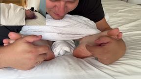 Fetcon '25: Lolos10toes Wrapped Up and Tickling Her on Her BBW Feet and Toes (1080p HD)