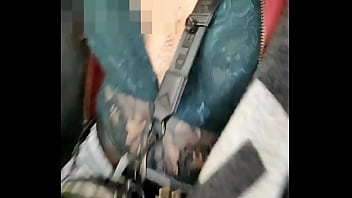 Apr&egrave_s une partie de BOWLING avec mes amies, je reste seule pour me choper un ...