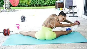 Fitness babe works out hard then gets her pussy pounded by the trainer's cock