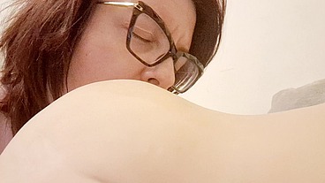 My friend farts in my face