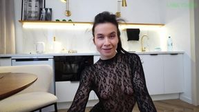 My best friend's hot milf mom seduces me to fuck