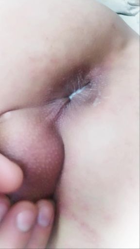 Sweet selfie cumshot in pink sissy anal hole