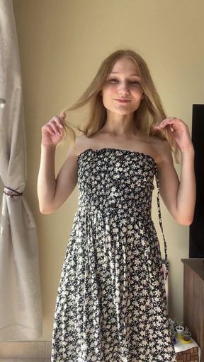 Skinny teen undresses in amateur dress-up game