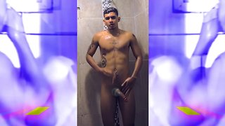 Latinos in the shower agua pmv