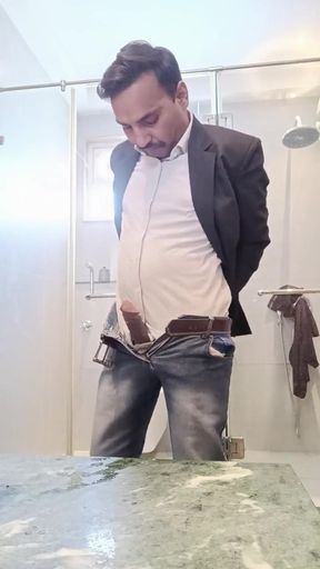 Mature Middle-Aged Old Old &amp; Young Ethnicity African Arab Asian Black Desi European Indian Interracial Jewish La   Clip 1