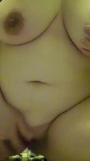 Masturbation of a Married Woman Who Gets Excited by Outdoor Masturbation