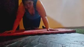 “Sexy Workout: Sudando y Moviendo mi Cuerpo para Ti