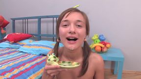She have a very tight pussy i don&#039;t want stop fuck her teeny pussy