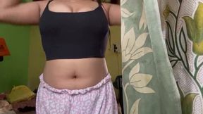 Mmm somebody suck my big boobs .. Girl is feeling horney..