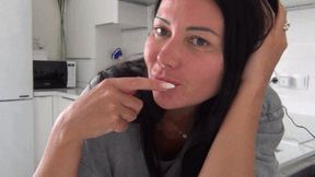 I rub my teeth with my finger cc