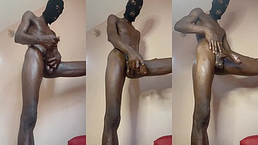 Solo wanking my huge bbc,see how long and fat it his..can you handle