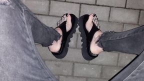 I show my feet on a walk - crossdressing, feet and toe rings, black polish