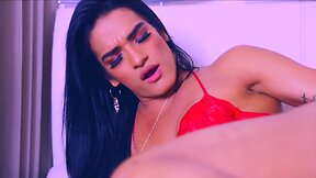 Morena gostosa, caroline martins masturbando o cuzinho enquanto o date nÃo