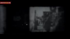 Enfiei o dedo na bunda de dnuohyerg