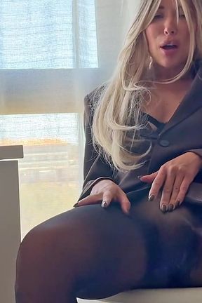 Sex Between a Young Secretary and Her Boss