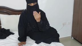 Muslim burkha women fucked with her step brother by mistake jn hotel room