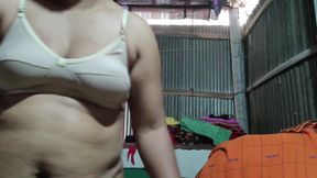 Bangladeshi Woman Masturbates Herself Part-18