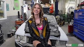 Slender chick likes being fucked with her pants set aside to get a job