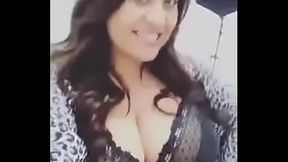 Who is this desi girl model...  ?