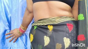 Indian desi Bhabhi ko black saree main Choda
