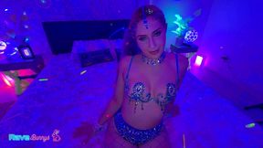 tattooed rave beauty dahlia noire takes over a uv glow party hookup!