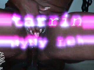 Big Ass Ebony Baddie NyNy Lew Give Her Delivery Chap A Tip By Squirting All Over His BBC - FULL CLIP