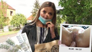 Czech Streets 125: Food Massacre in the Car