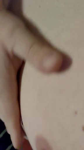 Amateur Masturbating