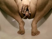 GG - Piscio sui miei piedi sporchi