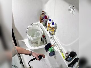 PAWG mother i'd like to fuck takes a shower