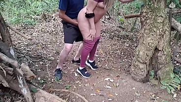 Na trilha encontramos o macho ideal - Fodeu no pelo - PT 1