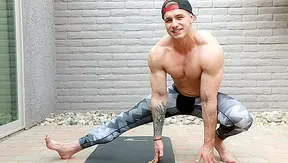 Jonny Pitt Pumps Plays With His Heavy Load – GayHoopla 18+