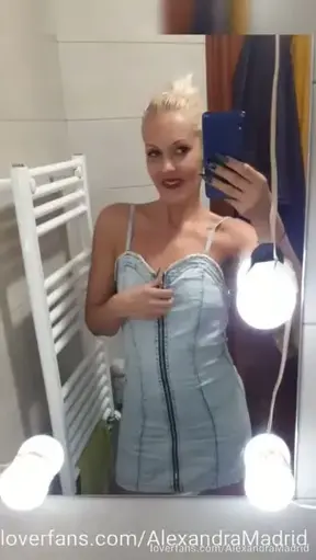La tanga que llevo puede ser tuya, esta en subasta,y puedes comprarla, te aseguro que cuando tenga comprador me masturbare con ella.... y subire un pequeño video como este para que lo compruebes
