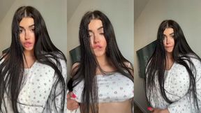 Social Media Creator @aliiafairy @Boob Drop and #Brunette #Big Boobs #Solo video gratis hot | Tik.Porn