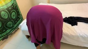 Big Tits & Huge Booty Muslim Single Mother Fucked by Neighbor When She Was Horny