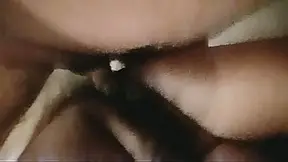 Mature hairy woman lets herself be caught on the first date