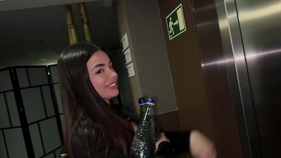 Martina Esmeraldi big arse squirts on the first date POV