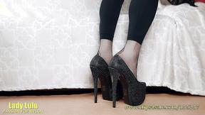 ”Lady Lulu dangling show in fully fashioned nylons!”