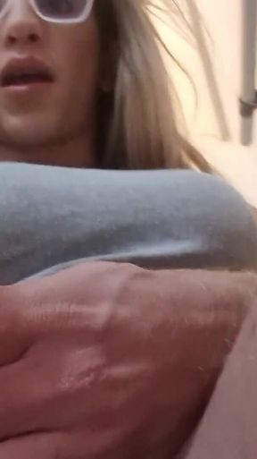 Paloma Veiga Dirty Footjob