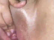 Sexo Anal - Mi hermanastros me llena de aceite y me coge Rico