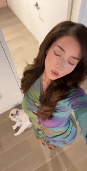 Cute latina milf shows off her slim body in a sultry solo