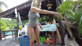 goddess brandon pissing tight khaki pants outside