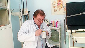 Redhead granny dirty pussy stretching in gyn clinic